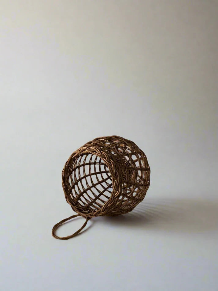 Underwater Weaving Sweet Onion Basket